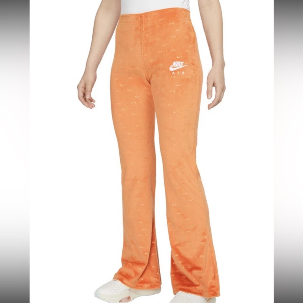 Nike Women's All Over Print Air Velour Pants - Picture 6 of 8